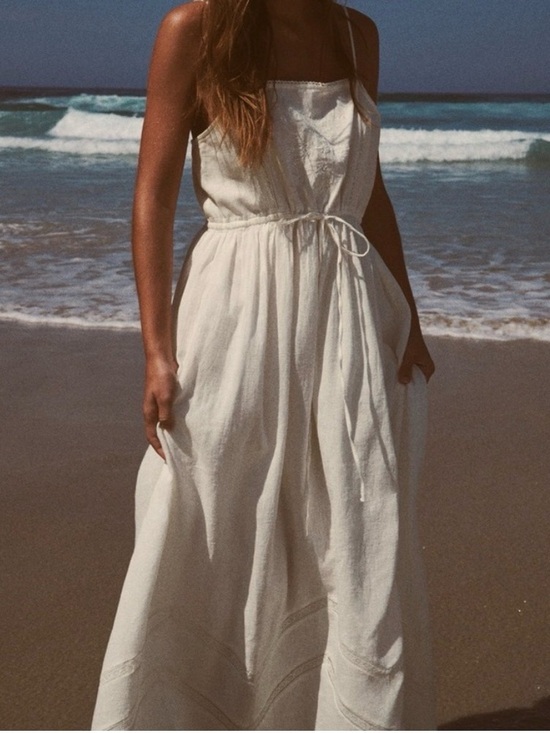 Zara Dresses & Skirts - Zara Embroidered dress